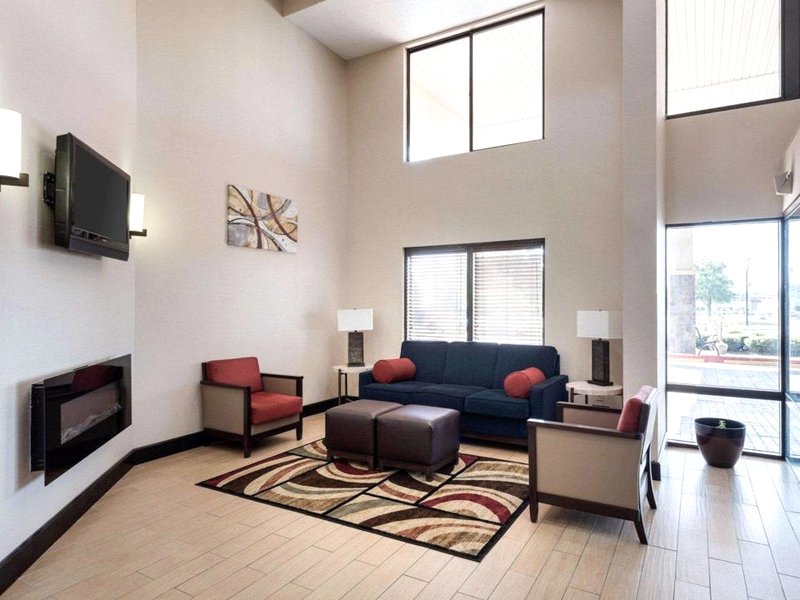 クオリティ イン (Quality Inn)の写真