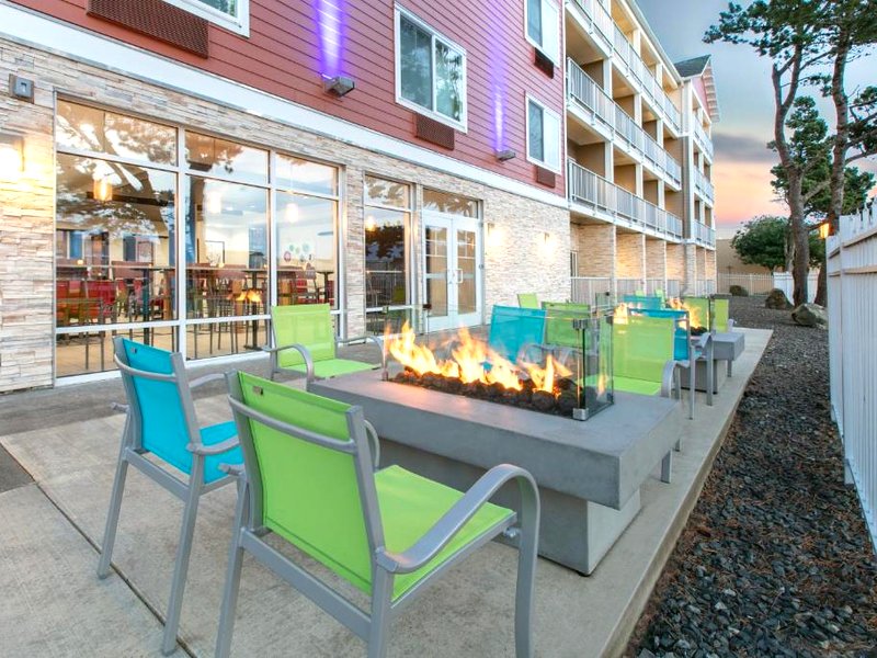 Holiday Inn Express Hotel & Suites Seaside Convention Center By IHGの写真