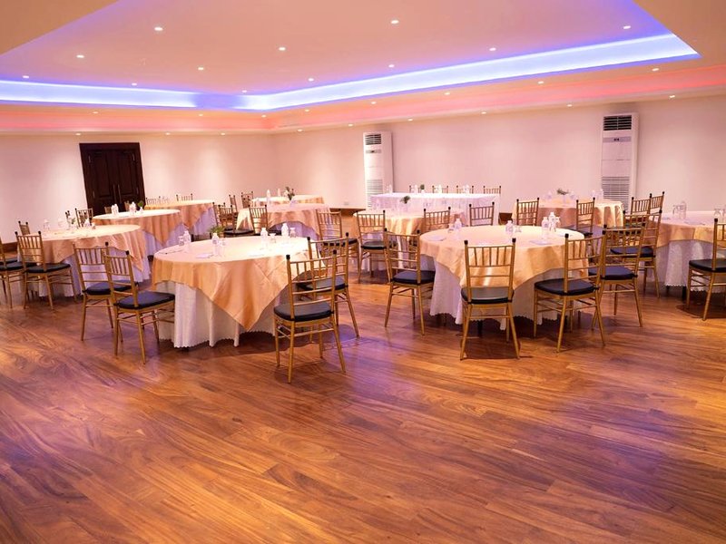 グッドウッド エアポート ホテル (Good wood Airport Hotel)の写真