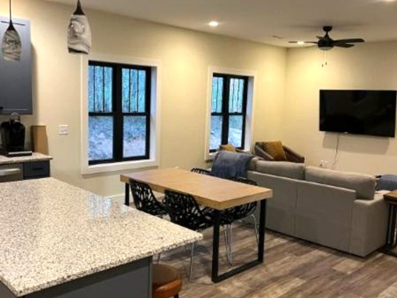 Private Mountain Getaway in Little River Valleyの写真