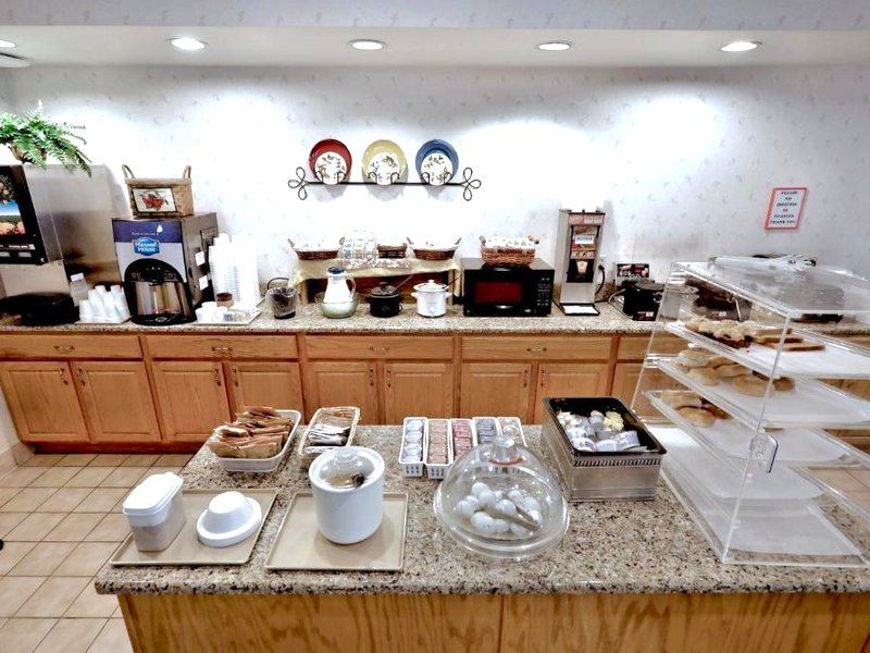 ランカスター イン&スイーツ (Lancaster Inn & Suites)の写真