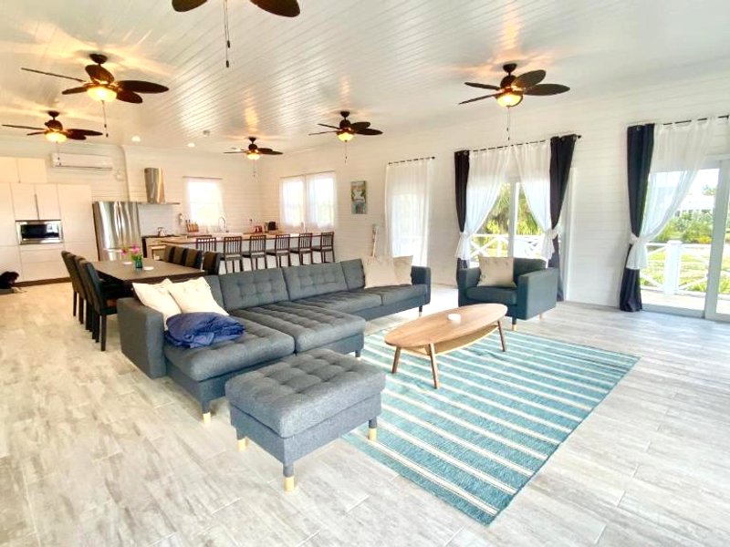 Eleuthera Retreat - Private Villa & Cottages on pink sand beachfrontの写真