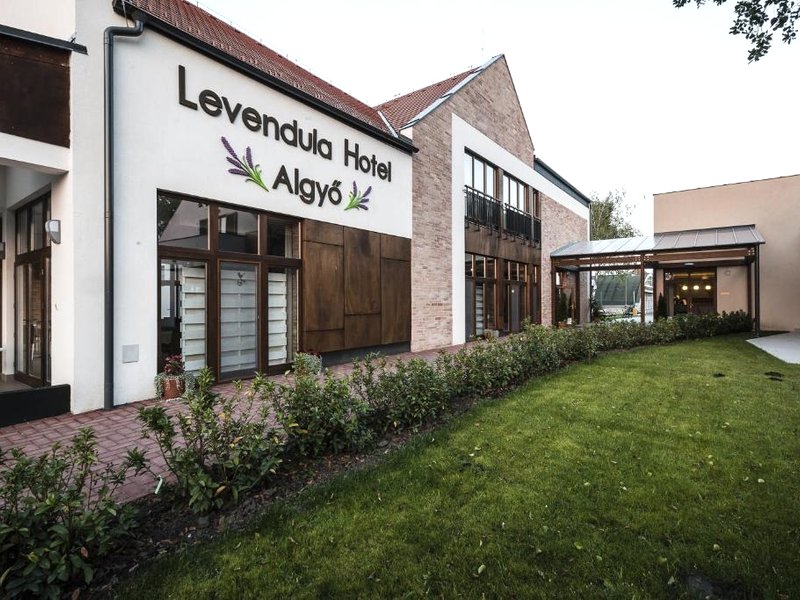Levendula Hotel Algyőの写真