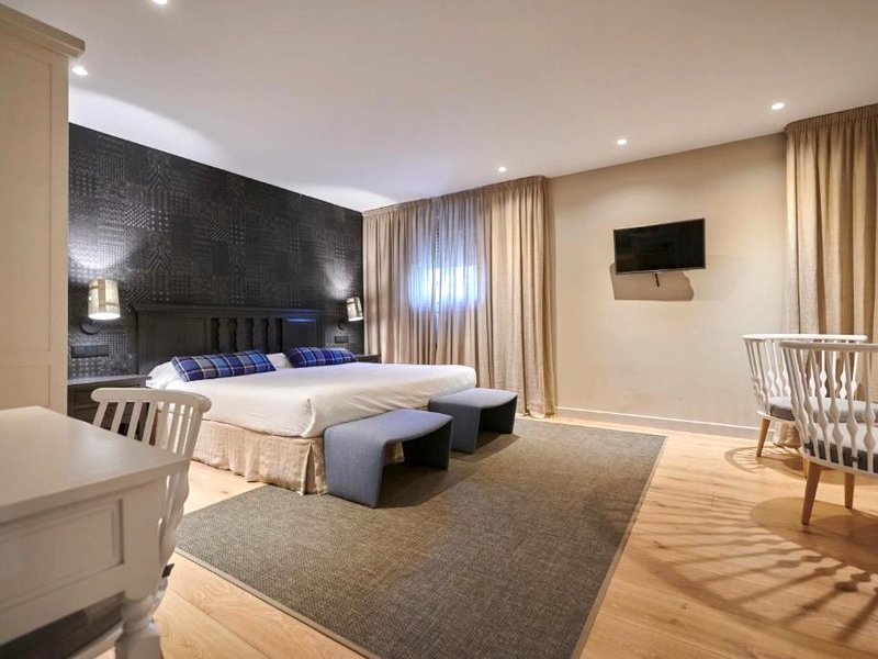 ホスタル ローラ イサバ (Hostal Lola Isaba)の写真