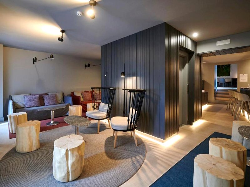 ホスタル ローラ イサバ (Hostal Lola Isaba)の写真