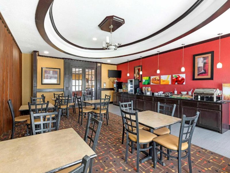 クオリティ イン&スイーツ  (Quality Inn & Suites)の写真