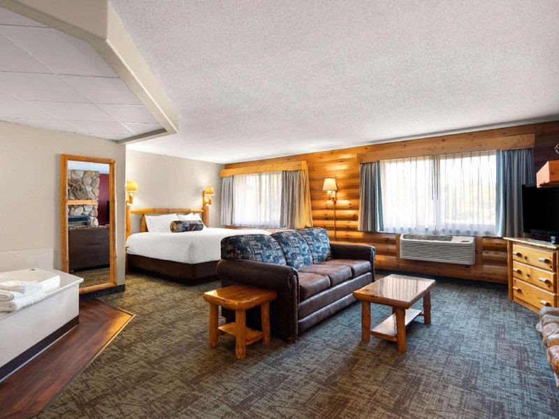 ベストウェスタン ノースウッズ ロッジ (Best Western Northwoods Lodge)の写真