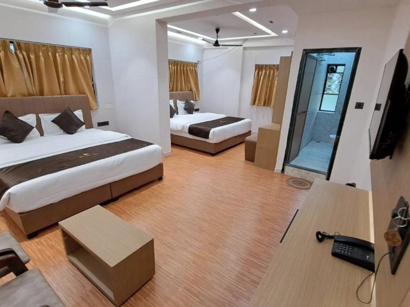 ホテル ドゥルヴ パレス (Hotel Dhruv Palace)の写真