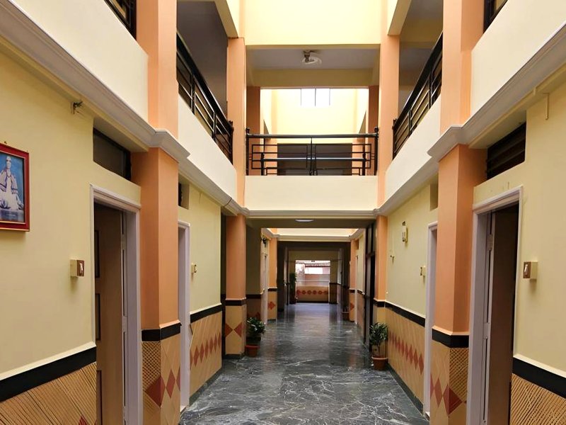 Hotel Sai Yatriの写真