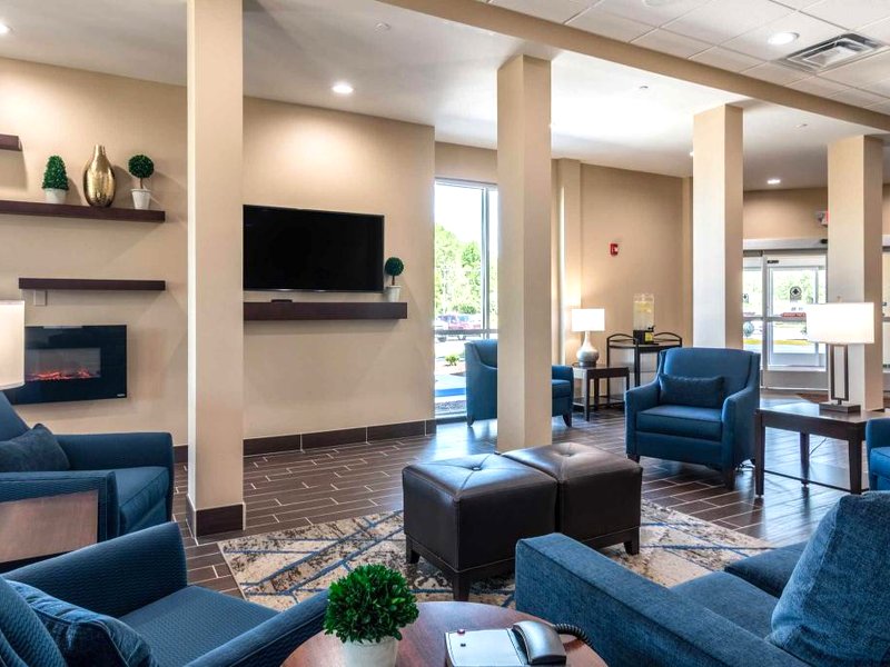 Comfort Inn Edwardsville - St. Louisの写真