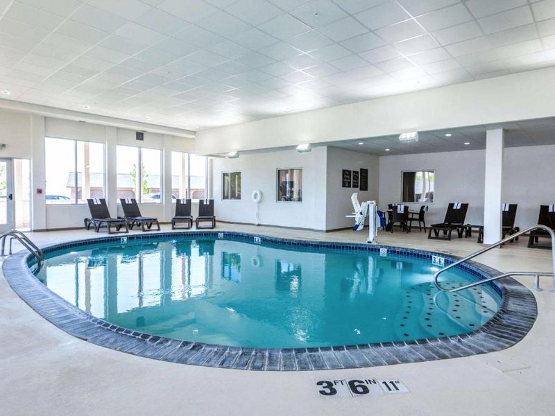 Comfort Inn Edwardsville - St. Louisの写真
