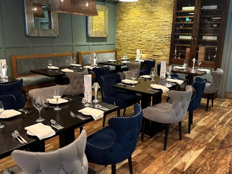 The Tudor Hotelの写真