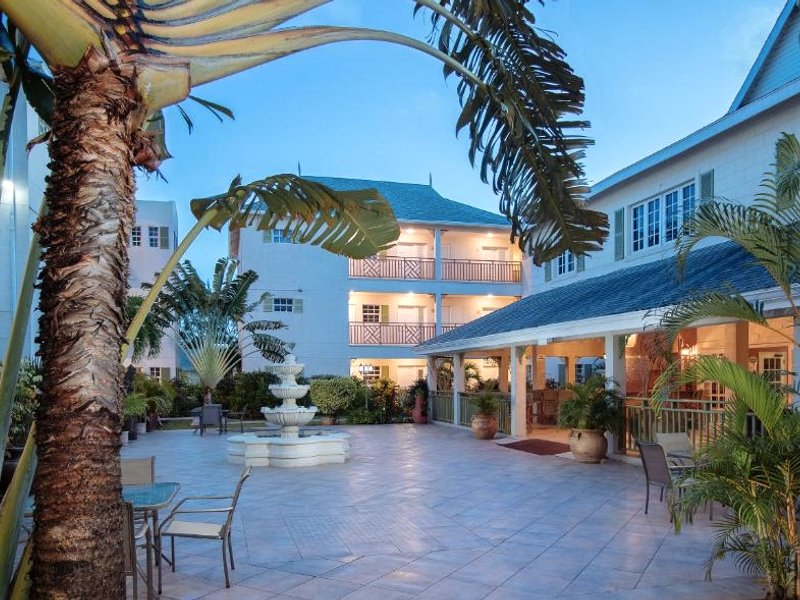 Bay Gardens Beach Resort & Spaの写真