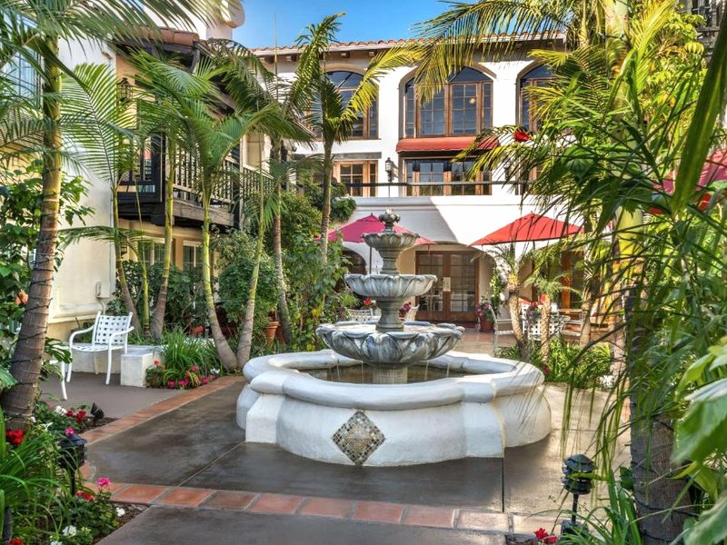 ベストウェスタン プラス カーピンテリア イン (Best Western Plus Carpinteria Inn)の写真
