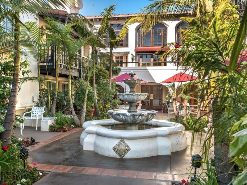 ベストウェスタン プラス カーピンテリア イン (Best Western Plus Carpinteria Inn)の写真