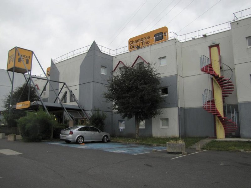 hotelF1 Villemombleの写真
