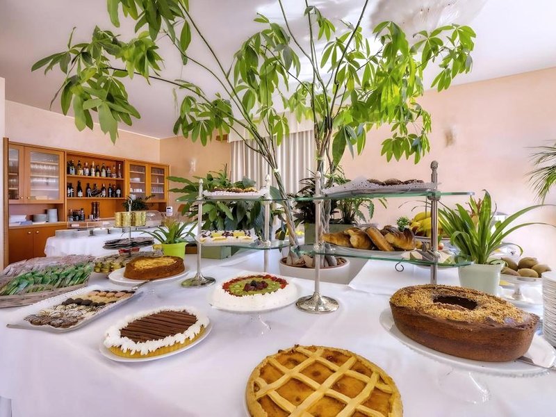 アスチュラ パレス ホテル (Astura Palace Hotel)の写真