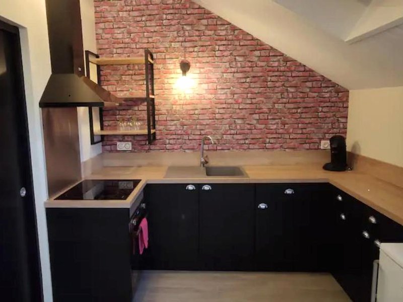 Superbe studio en résidence rue de courcelles (Superbe studio en residence rue de courcelles)の写真