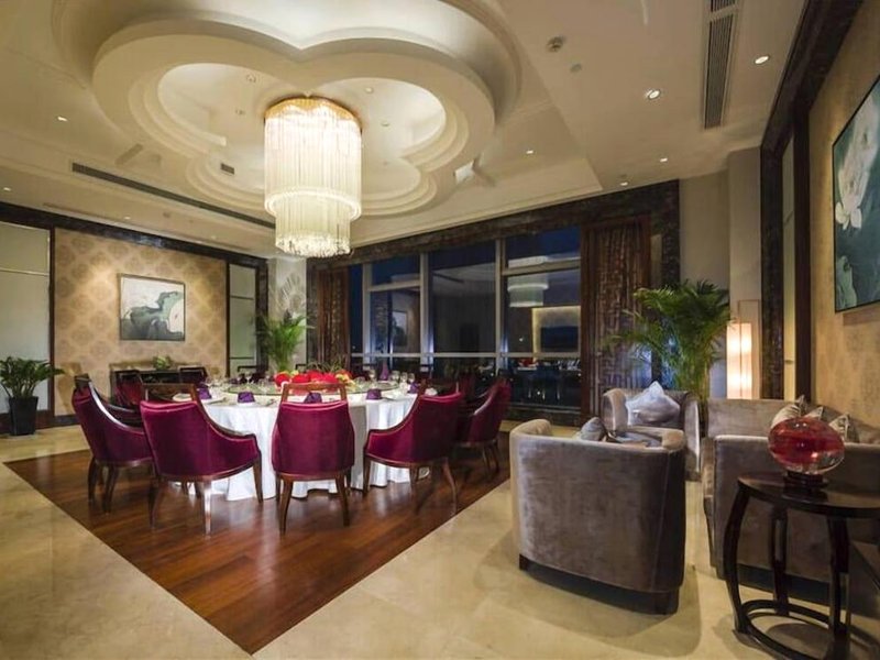 New Century Grand Hotel Haiyan Hailiの写真