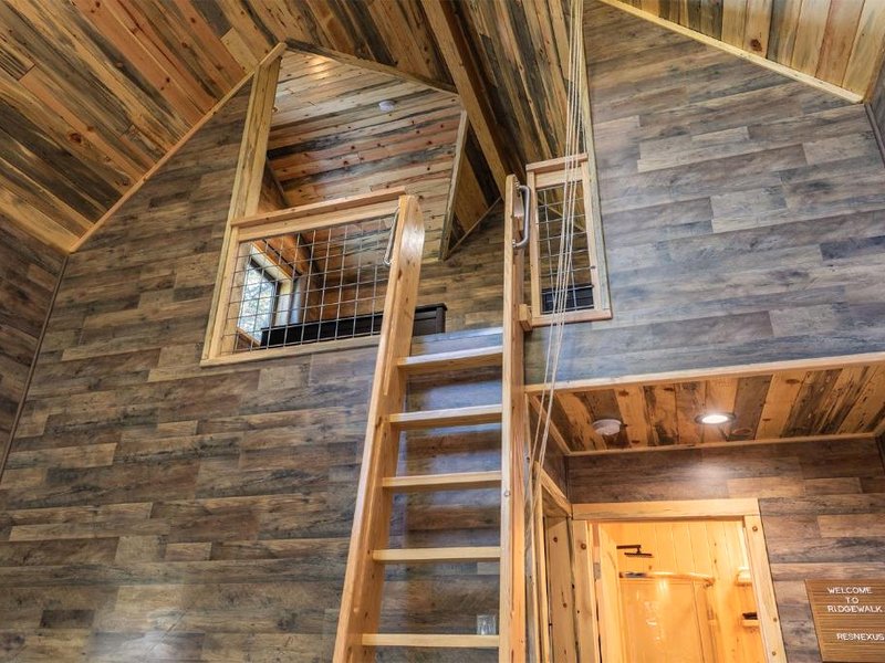 RidgeWalk Treehouseの写真