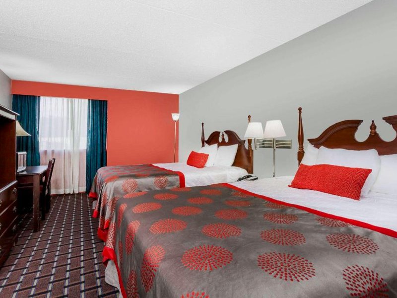 Ramada by Wyndham Henderson/Evansvilleの写真