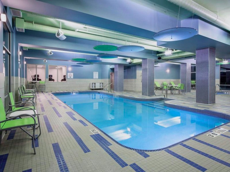 ホリデイ イン エクスプレス ケロウナ イースト バイ IHG (Holiday Inn Express Kelowna - East By IHG)の写真