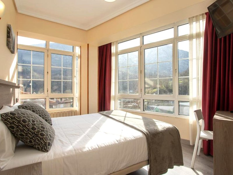 Hotel Naranjo De Bulnesの写真