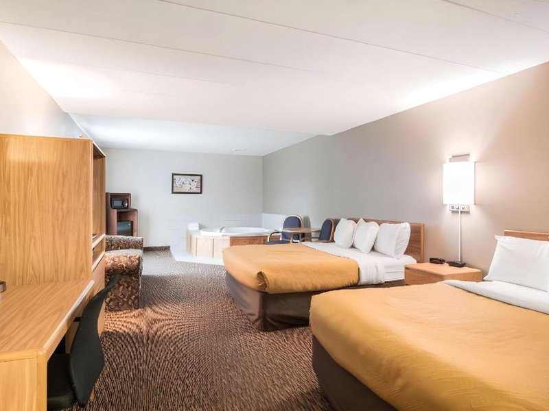 エコノ ロッジ デュルース ニア ミラー ヒル モール (Econo Lodge Duluth near Miller Hill Mall)の写真