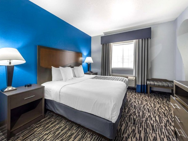 ベスト ウェスタン アトカ イン&スイーツ (Best Western Atoka Inn & Suites)の写真