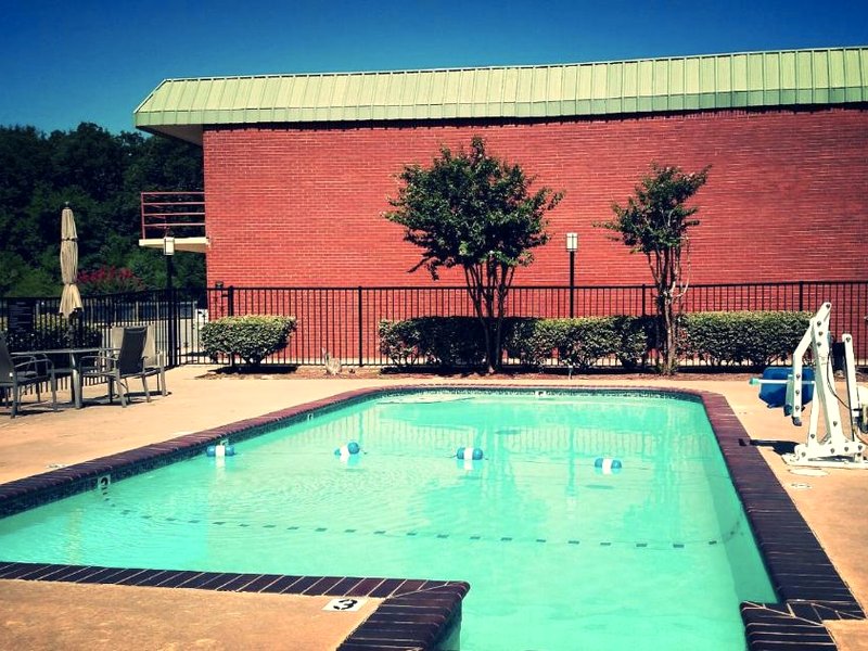 スーパー 8 バイ ウインダム アトカ (Super 8 By Wyndham Atoka)の写真