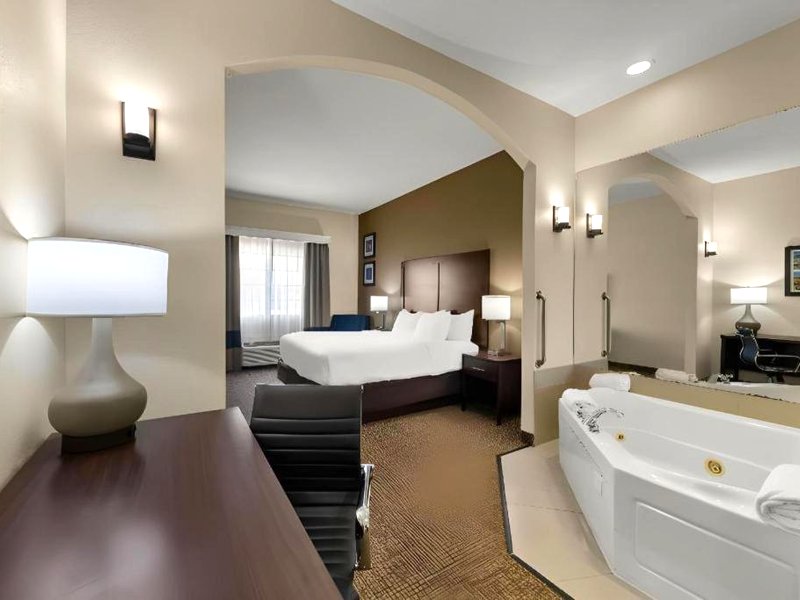 コンフォート イン&スイーツ アトカ (Comfort Inn & Suites Atoka)の写真