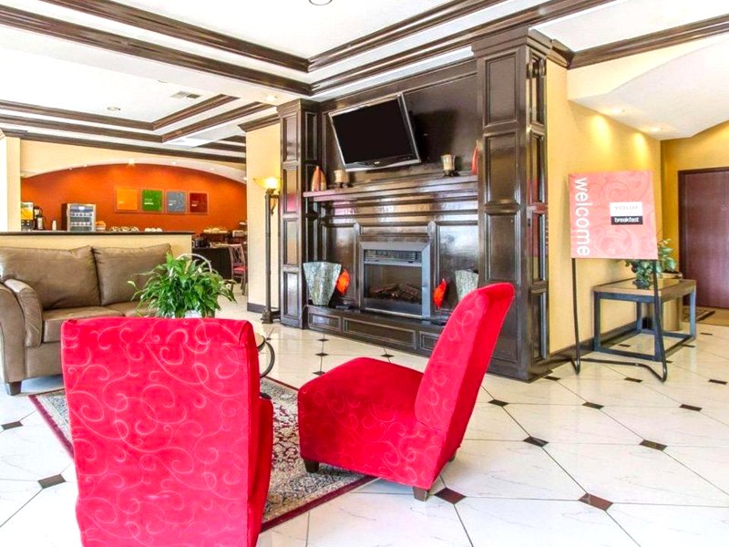 コンフォート イン&スイーツ アトカ (Comfort Inn & Suites Atoka)の写真