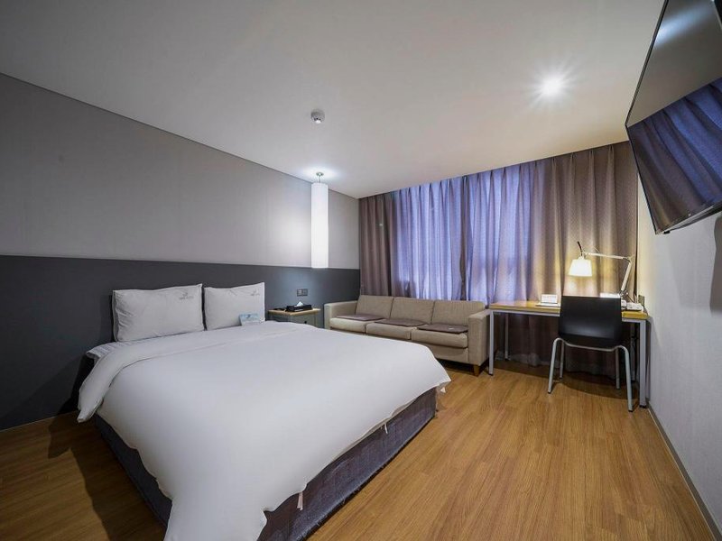 141 ミニ ホテル (141 Mini Hotel)の写真