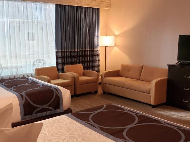 スーパー 8 バイ ウィンダム スプルース グローブ (Super 8 by Wyndham Spruce Grove)の写真