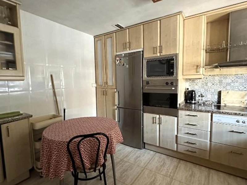 Amplio y Comodo Chalet en Zaragoza con pistas de tenisの写真