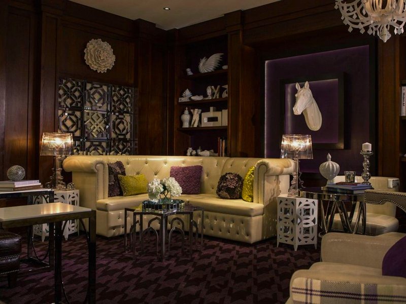 Renaissance Chicago North Shore Hotelの写真