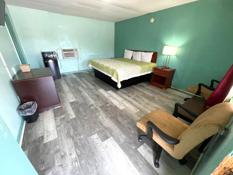 LAMPLIGHTER INNの写真