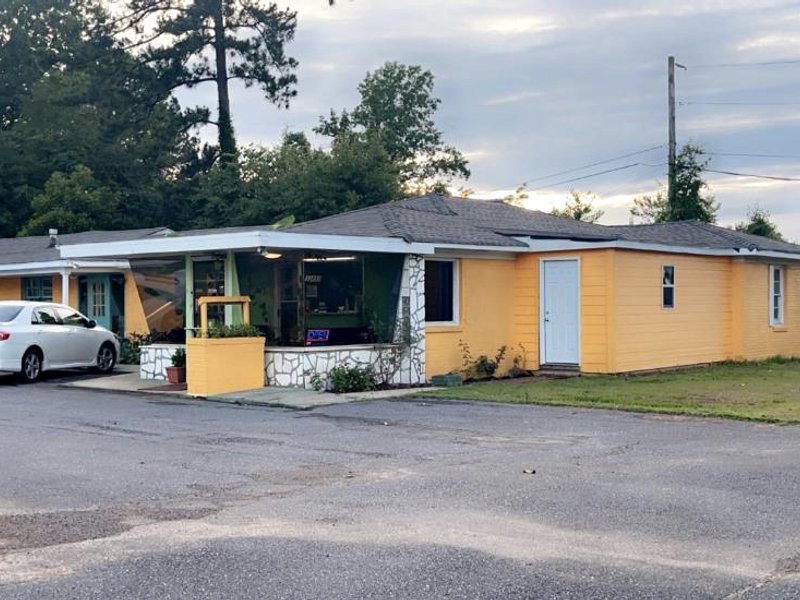 LAMPLIGHTER INNの写真