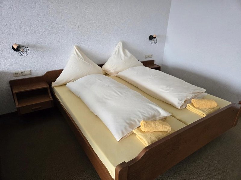 Pension Hauber - Kirschtortenzimmer mit Balkonの写真