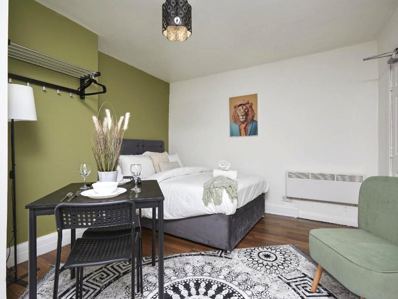 Hayy Vibrant Studios Queensgateの写真