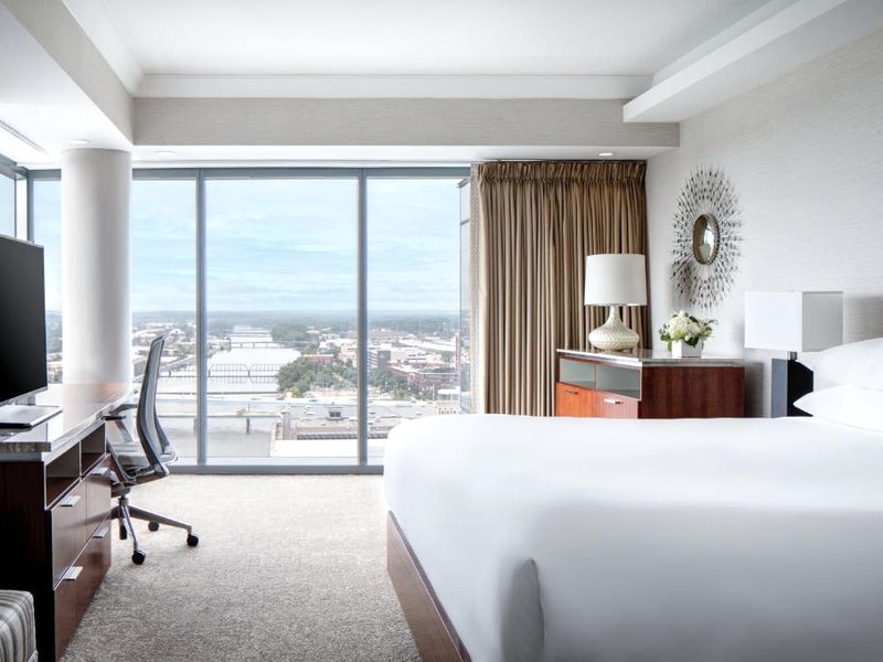 Amway Grand Plaza, Curio Collection by Hiltonの写真