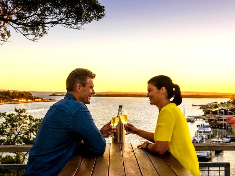 ストラーン ビレッジ (Strahan Village)の写真