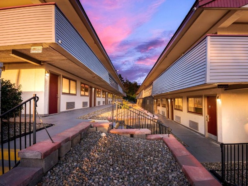 Red Roof Inn Binghamton - Johnson Cityの写真