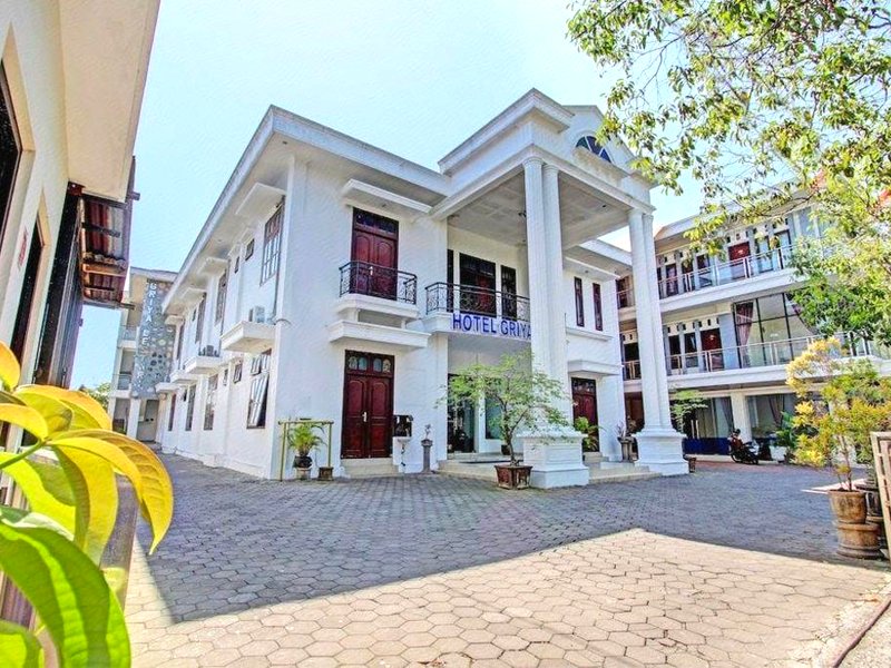 Hotel O Griya Lestari Pati 2の写真