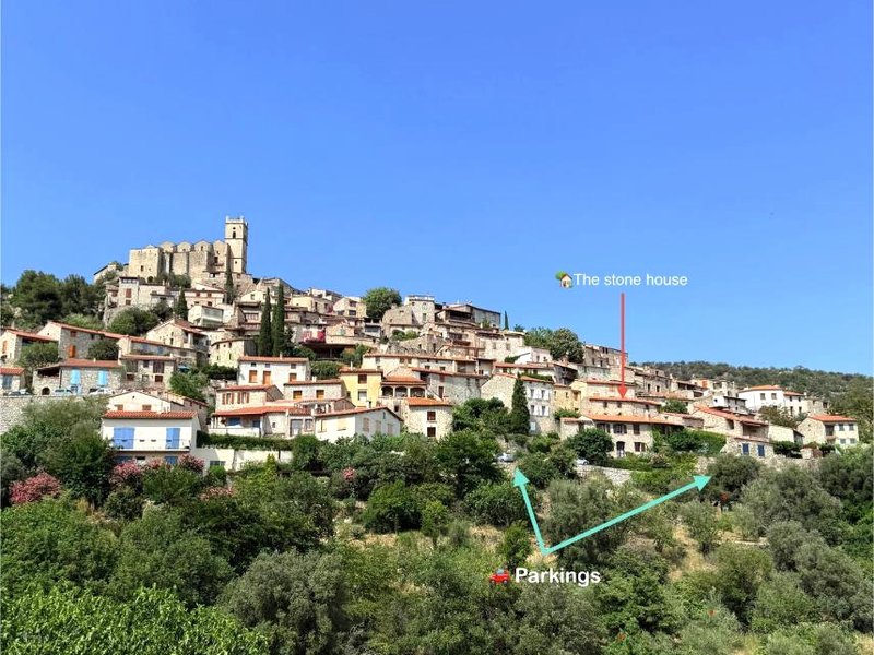 Charming stone house in Eus - Vue sur les Montagnes & Confort 2025の写真