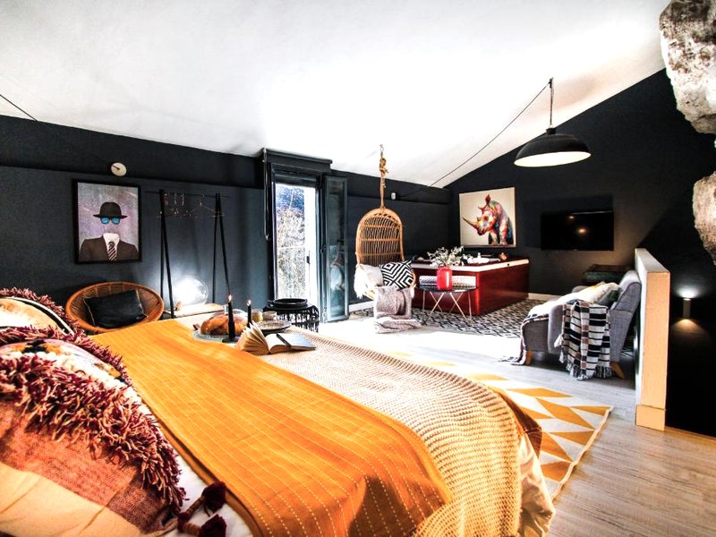 XUQ LOMAS DE RUVIRA の写真