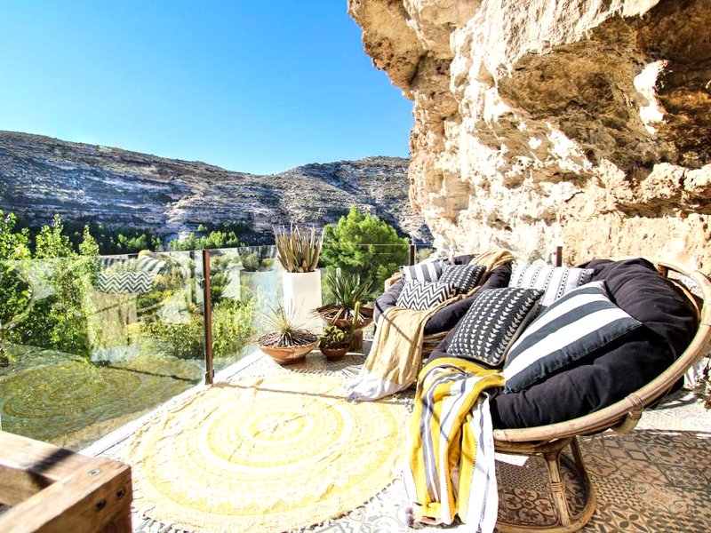 XUQ LOMAS DE RUVIRA の写真