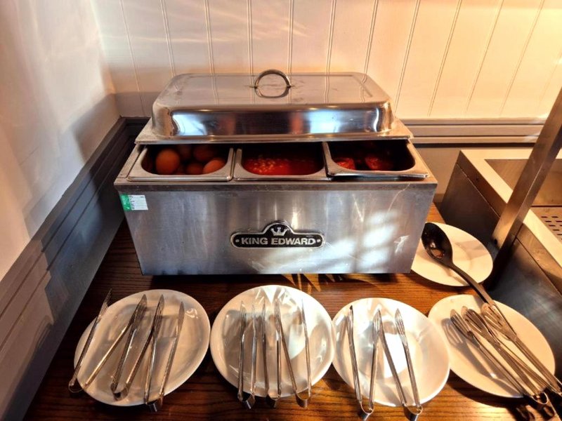 Supreme Inn Bostonの写真