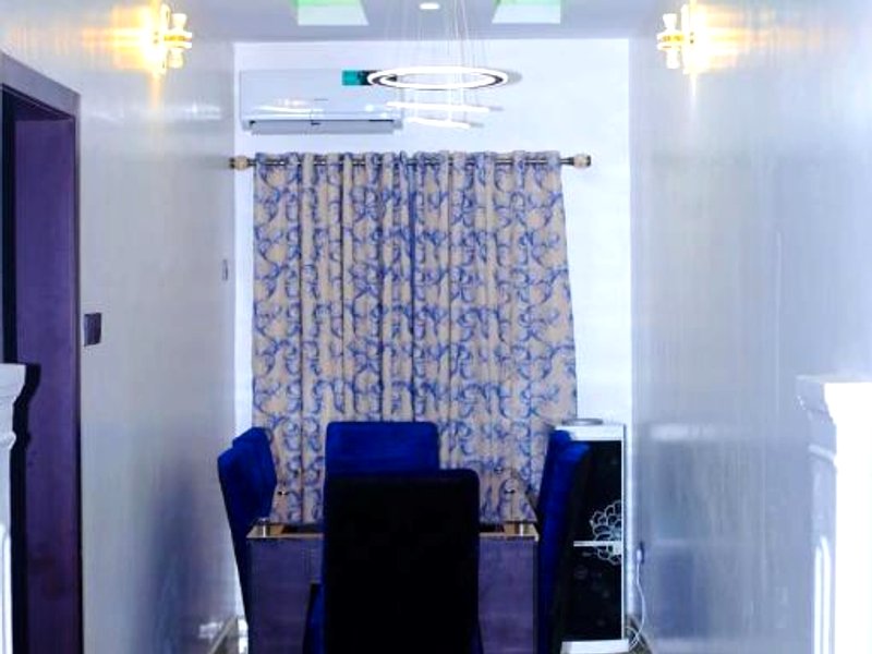 ［イコシ ケトゥ］アパートメント（m²）｜ 2ベッドルーム／3バスルーム (Madeb Apartment)の写真