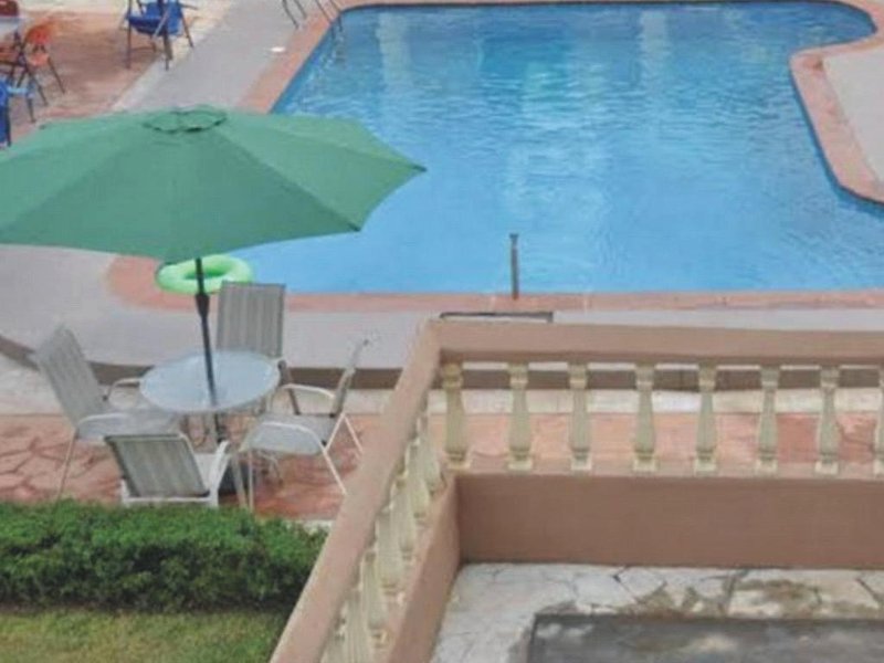 シェリフィー ロイヤル ホテル アンド スイーツ (SHERIFFYT ROYAL HOTEL AND SUITES)の写真